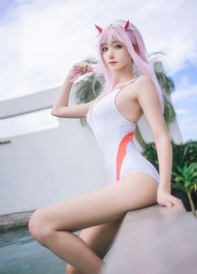 21世纪性格教育指南完整版_十万网红美女美酱